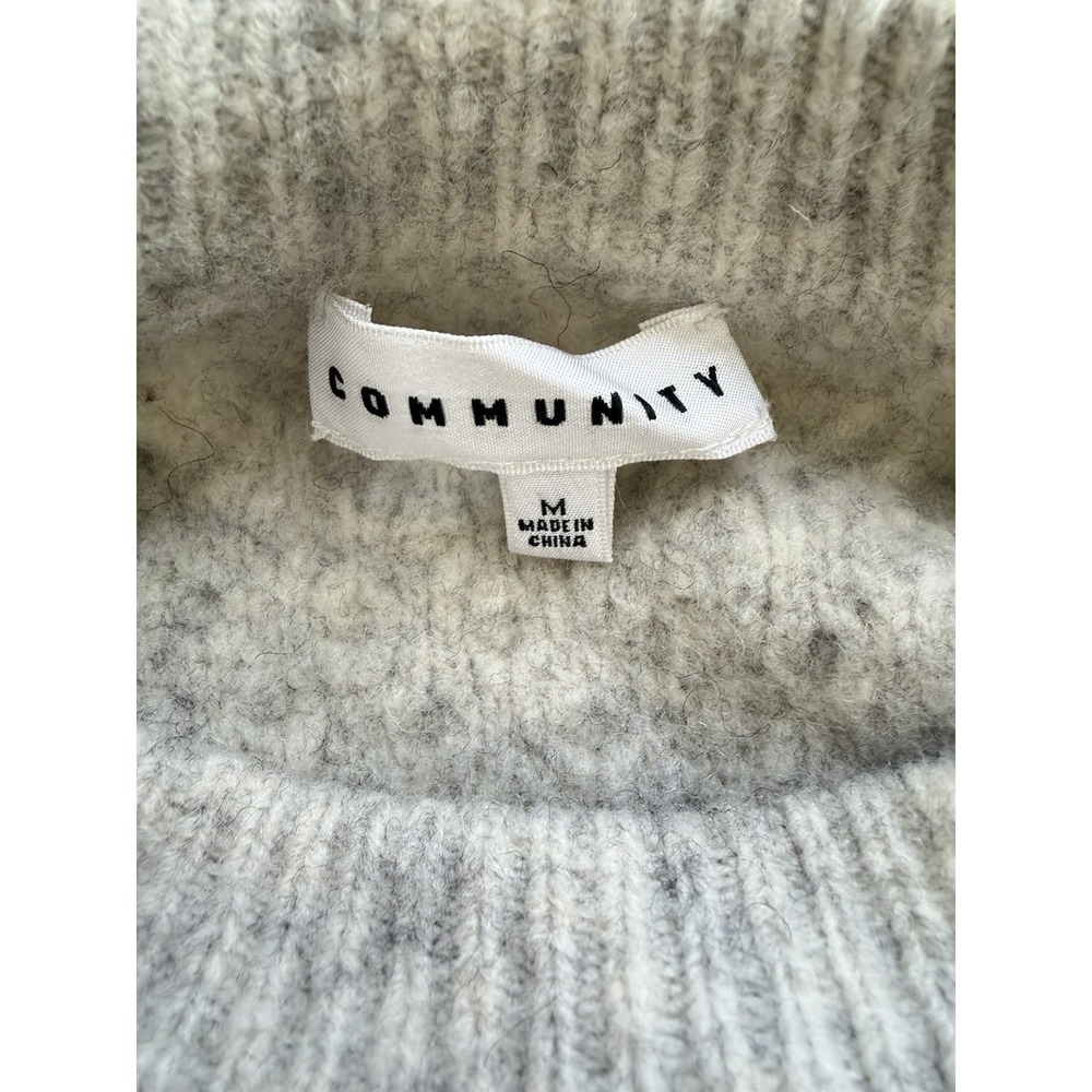 Community Wool Yak Blend Cable Knit Sweater Medium Beige Cream Cozy Pullover - Picture 8 of 11
